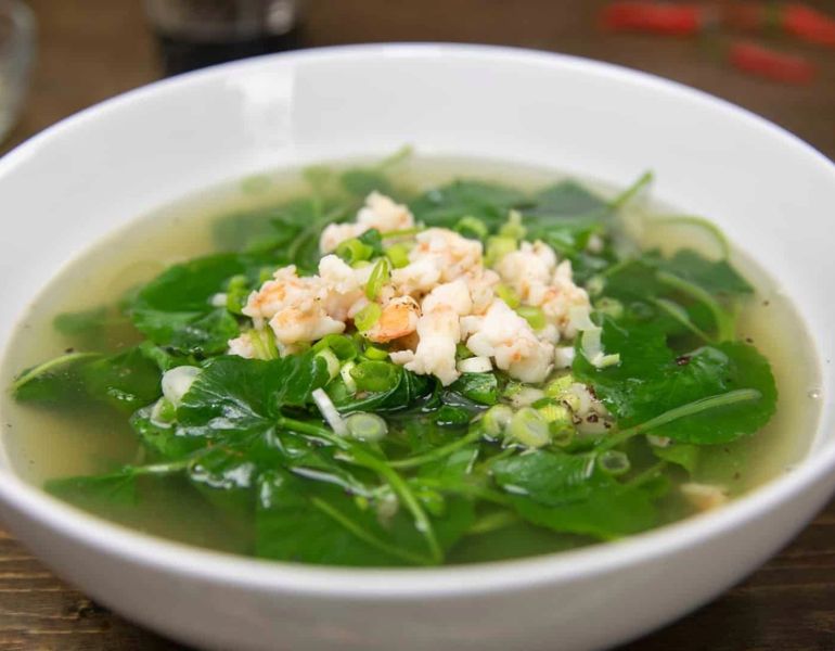 Canh rau má với tôm Canh rau má với tôm