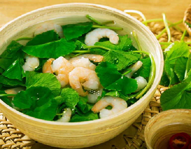 Dưỡng da bằng rau má với canh rau má nấu tôm Dưỡng da bằng rau má với canh rau má nấu tôm