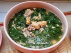 Cách nấu canh rau má chả cá thịt xay thơm ngon, ai cũng làm được
